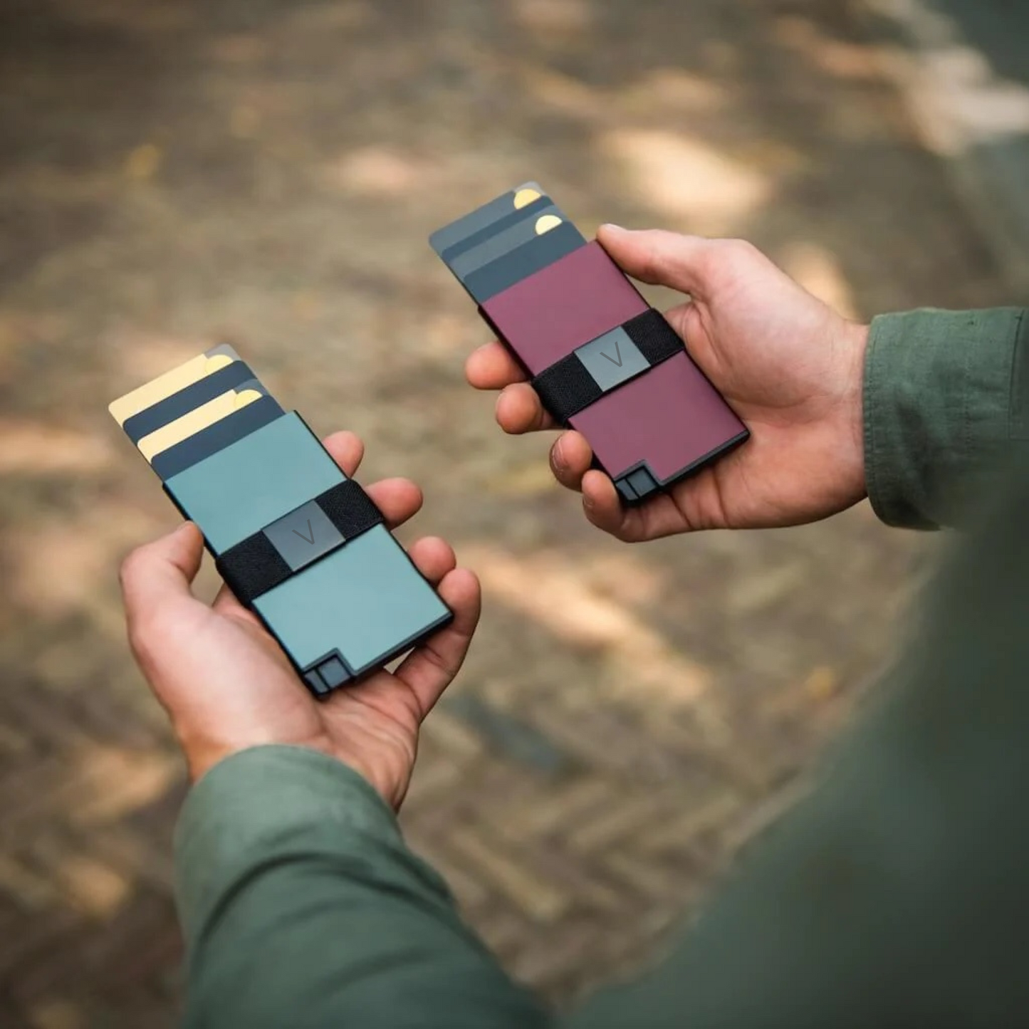 ALUMINUM SMART WALLET - REDWOOD