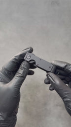 Villantto Smart Keycase – compact aluminum key organizer for men in Pakistan, holds up to 6 keys with sleek, minimalist design
